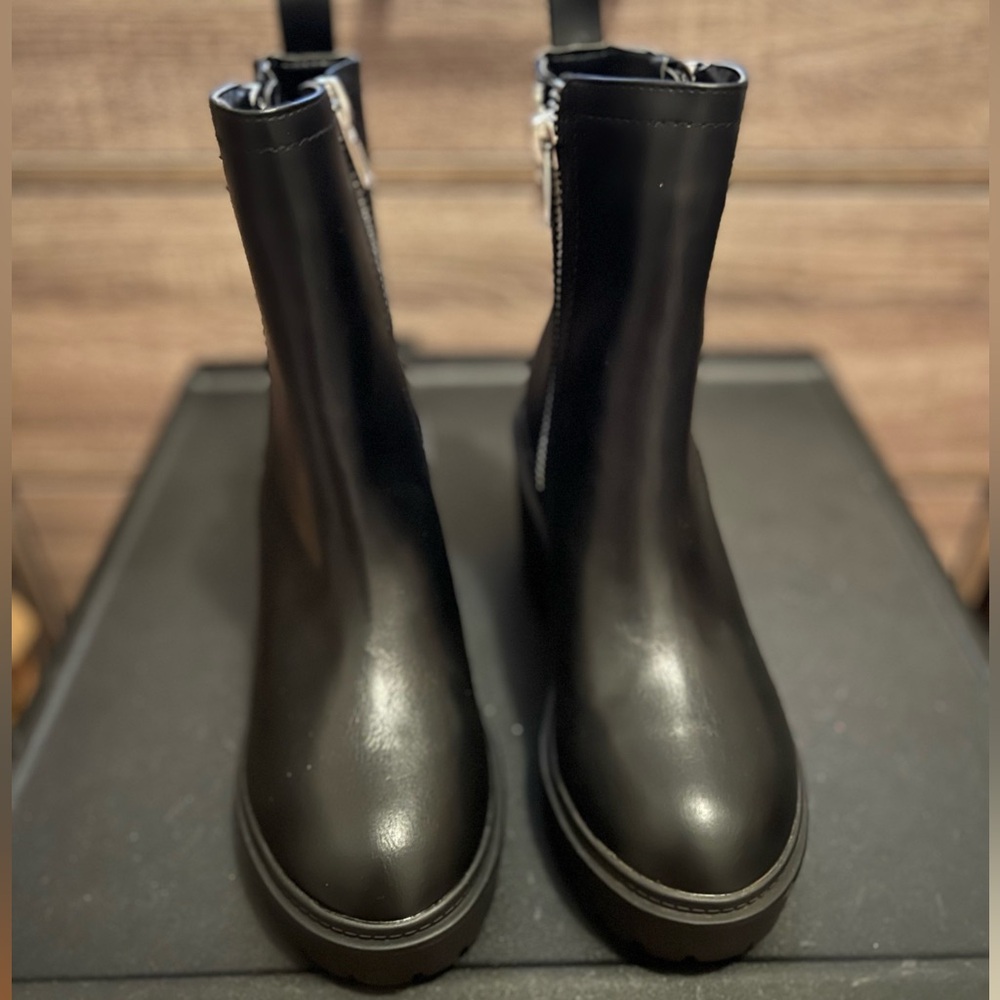 Fall Boots Urban Outfitters - Picture 6 of 8